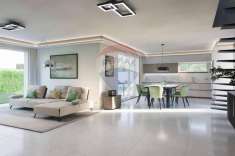 Foto Villa in vendita a Parabiago