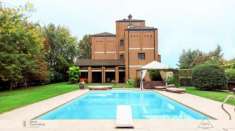 Foto Villa in vendita a Parma - 14 locali 334mq