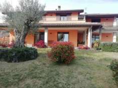 Foto Villa in vendita a Passignano Sul Trasimeno - 13 locali 450mq