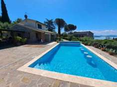 Foto Villa in vendita a Passignano Sul Trasimeno - 5 locali 165mq
