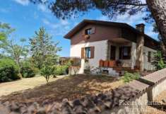 Foto Villa in vendita a Passignano Sul Trasimeno - 6 locali 270mq
