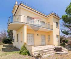 Foto Villa in vendita a Paterno'