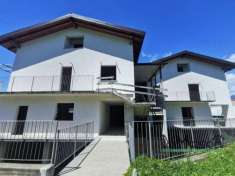 Foto Villa in vendita a Pavone Canavese - 16 locali 480mq