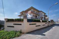 Foto Villa in vendita a Penne