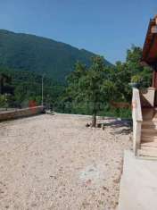 Foto Villa in vendita a Pereto