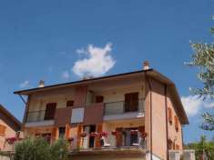 Foto Villa in vendita a Perugia - 10 locali 350mq