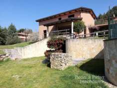 Foto Villa in vendita a Perugia - 9 locali 280mq