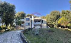 Foto Villa in vendita a Perugia - 9 locali 420mq