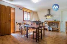 Foto Villa in vendita a Pesaro - 7 locali 214mq
