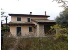 Foto Villa in Vendita a Pescantina