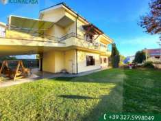 Foto Villa in vendita a Pescara - 13 locali 330mq