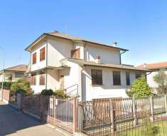Foto Villa in Vendita a Peschiera Borromeo Via Legnano,  3