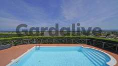 Foto Villa in Vendita a Peschiera del Garda