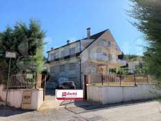Foto Villa in vendita a Pescina