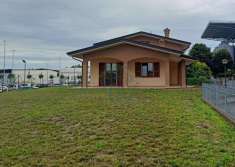 Foto Villa in vendita a Piacenza