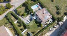 Foto Villa in vendita a Pietradefusi - 6 locali 370mq