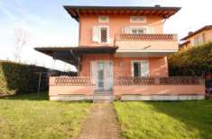 Foto Villa in vendita a Pietrasanta, Centro Storico Pressi