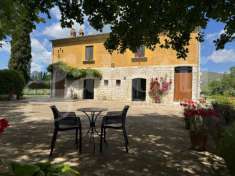 Foto Villa in vendita a Pietravairano