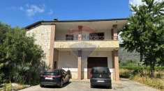 Foto Villa in vendita a Pietravairano