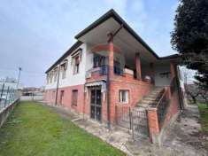 Foto Villa in vendita a Piove Di Sacco - 6 locali 255mq