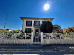 Foto Villa in vendita a Pistoia - 13 locali 312mq