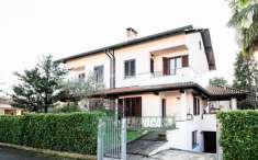 Foto Villa in vendita a Pogliano Milanese