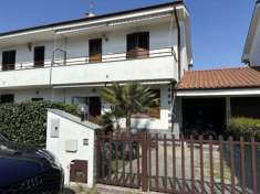 Foto Villa in Vendita a Pogliano Milanese Pogliano Milanese