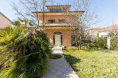 Foto Villa in vendita a Pontedera
