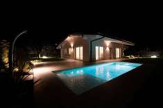 Foto Villa in vendita a Ponti Sul Mincio - 5 locali 180mq