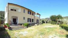 Foto Villa in vendita a Portoferraio - 9 locali 155mq
