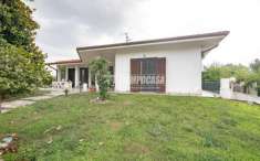 Foto Villa in vendita a Pozzo D'Adda
