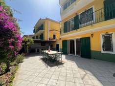 Foto Villa in vendita a Pozzuoli