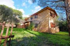 Foto Villa in vendita a Pula - 8 locali 180mq