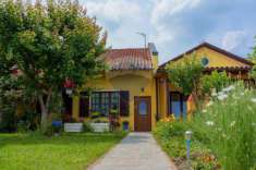 Foto Villa in vendita a Quargnento - 9 locali 428mq