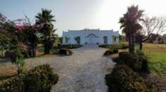 Foto Villa in vendita a Racale - 5 locali 122mq