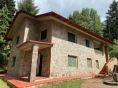 Foto Villa in vendita a Reggio Calabria - 11 locali 268mq
