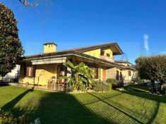 Foto Villa in Vendita a Rezzato Rezzato - Centro