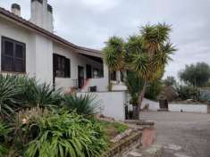 Foto Villa in vendita a Riano - 9 locali 400mq