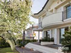 Foto Villa in vendita a Riccione - 6 locali 518mq
