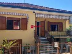 Foto Villa in vendita a Riccione
