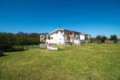 Foto Villa in vendita a Rignano Flaminio