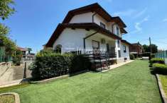 Foto Villa in vendita a Rivarolo Canavese