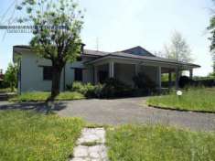 Foto Villa in vendita a Rivergaro - 7 locali 450mq