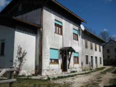 Foto Villa in vendita a Roana - 5 locali 300mq