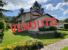 Foto Villa in vendita a Rocca Di Botte