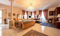 Foto Villa in vendita a Roma - 7 locali 200mq