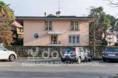Foto Villa in vendita a Romano Di Lombardia - 8 locali 450mq