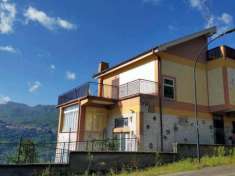 Foto Villa in vendita a Roviano - 10 locali 360mq