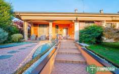 Foto Villa in vendita a Salerano Sul Lambro