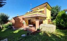 Foto Villa in vendita a Salsomaggiore Terme